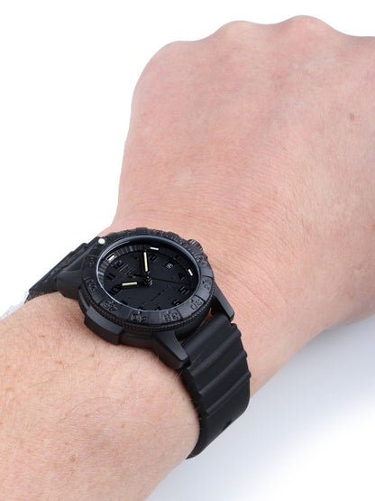Luminox Sea - Leatherback Sea Turtle Quartz XS.0301.BO.L 39mm 10 ATM Black Dial Unisex Watch