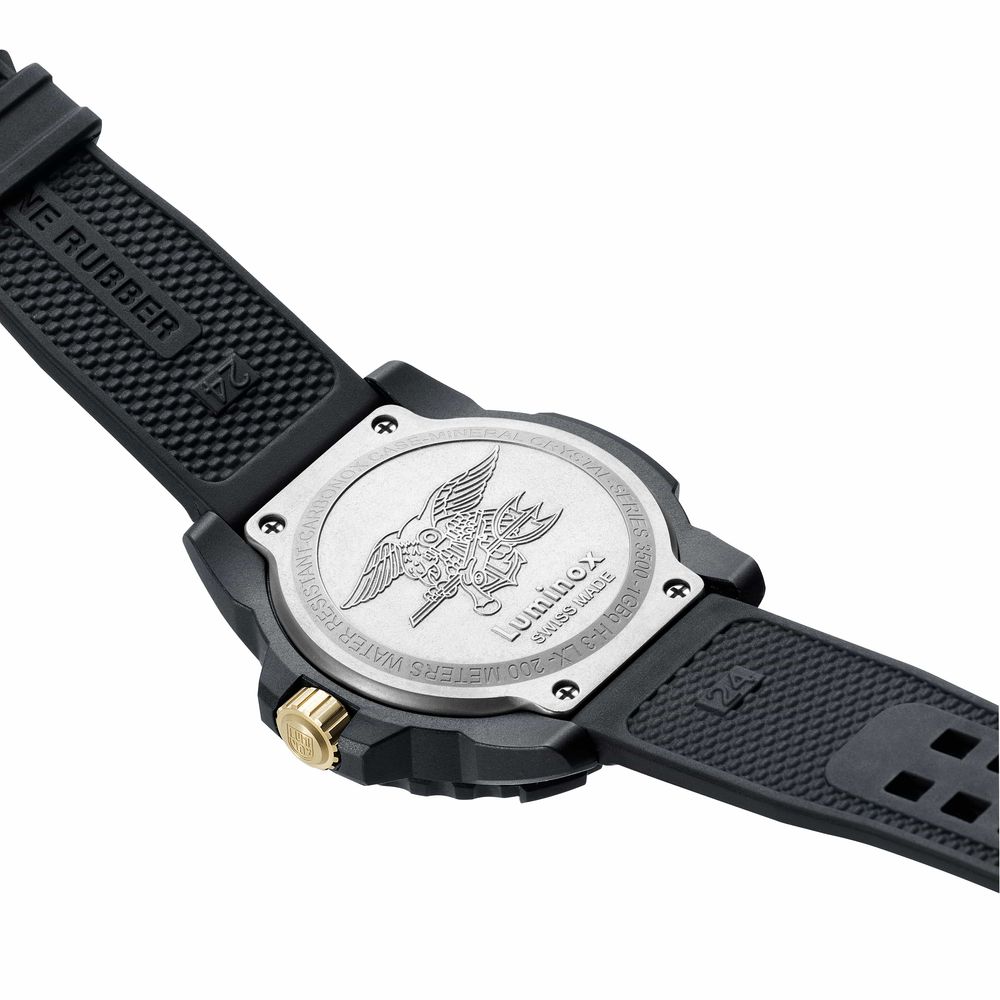 Luminox Navy SEAL 3500 men's watch with CARBONOX case