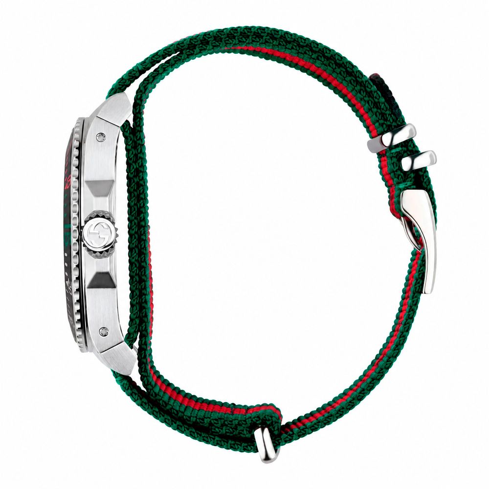 Gucci Dive YA136209A unisex watch with quartz movement