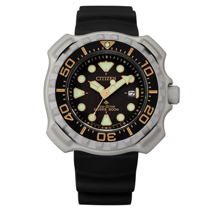 Citizen Promaster Super Black men's watch with solar movement