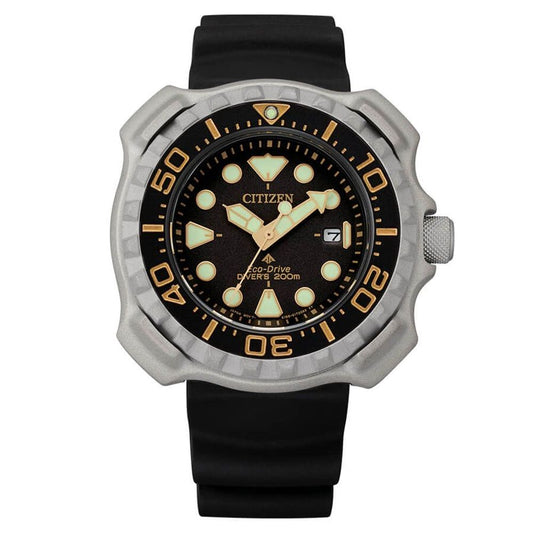 Citizen Promaster Super Black men's watch with solar movement