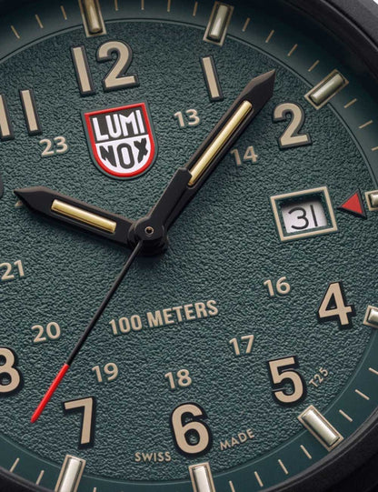 Luminox Atacama Field Quartz XL.1977 43mm 10 ATM Green Dial Men's Watch