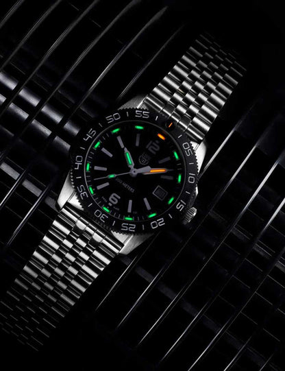 Luminox Pacific Diver Unisex Quartz XS.3122M.1 39mm 20 ATM Black Dial Unisex Watch