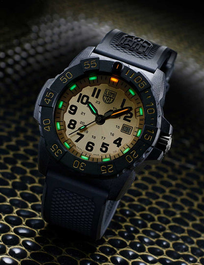 Luminox Neavy Seal Gold Quartz XS.3505.GP.1 45mm 20 ATM Black Dial Men's Watch